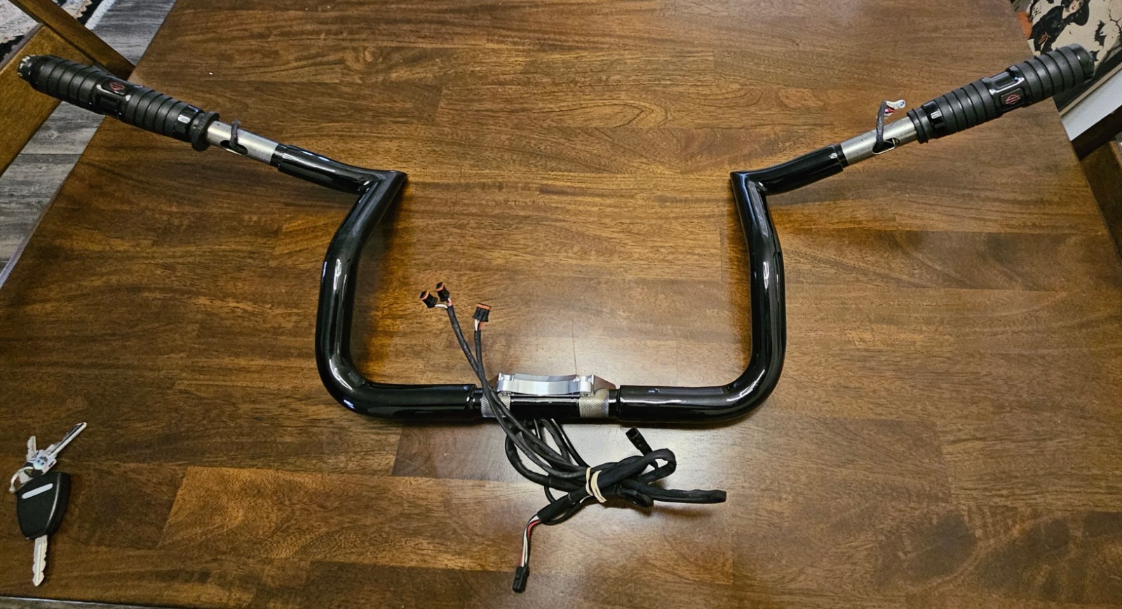 Paul Yaffe 10 inch Plug & Play Monkey Bars, Super Riser, H-D Kahuna heated grips