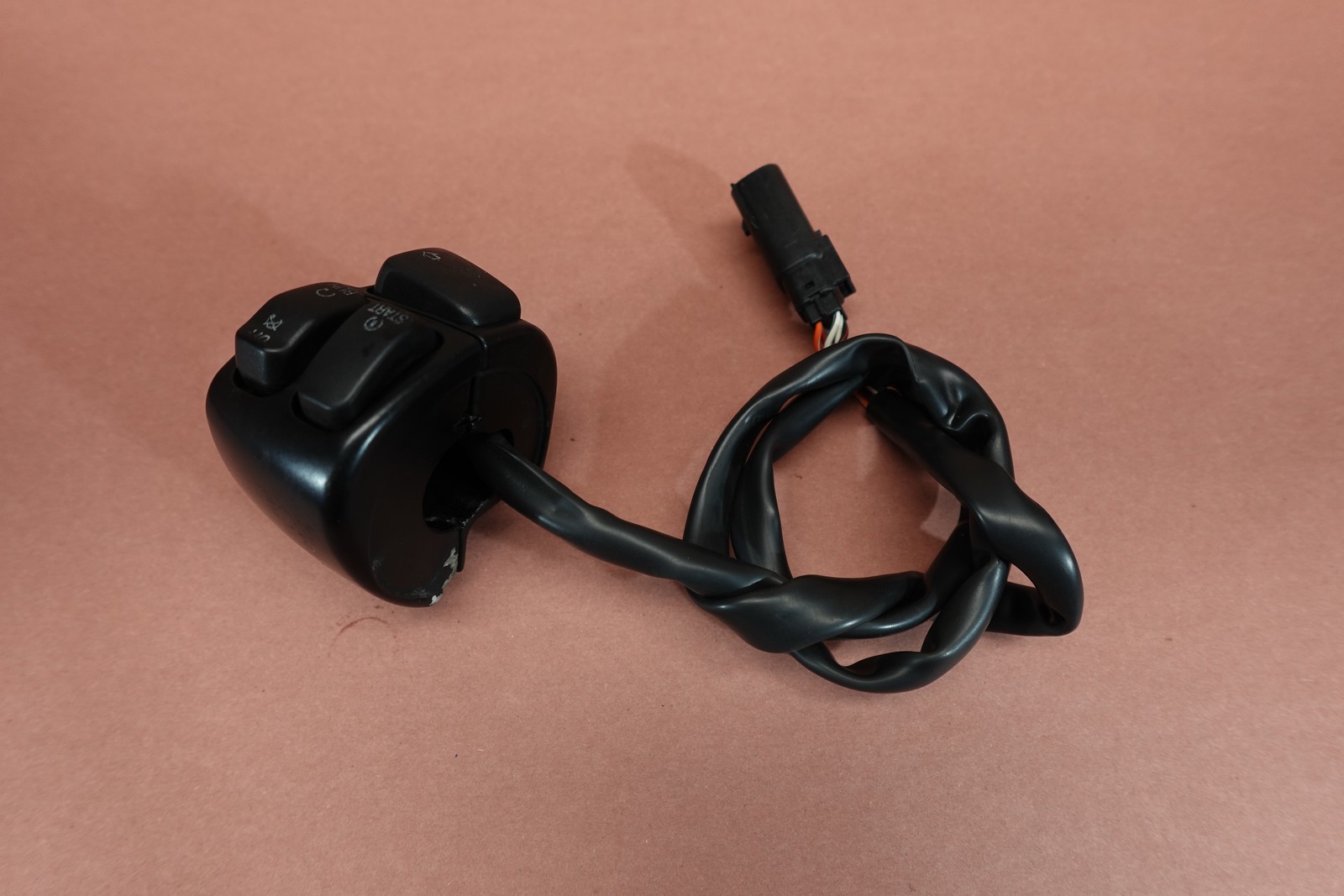 2000-2011 Harley Davidson Heritage Softail FLSTC Right Control Start Stop Switch