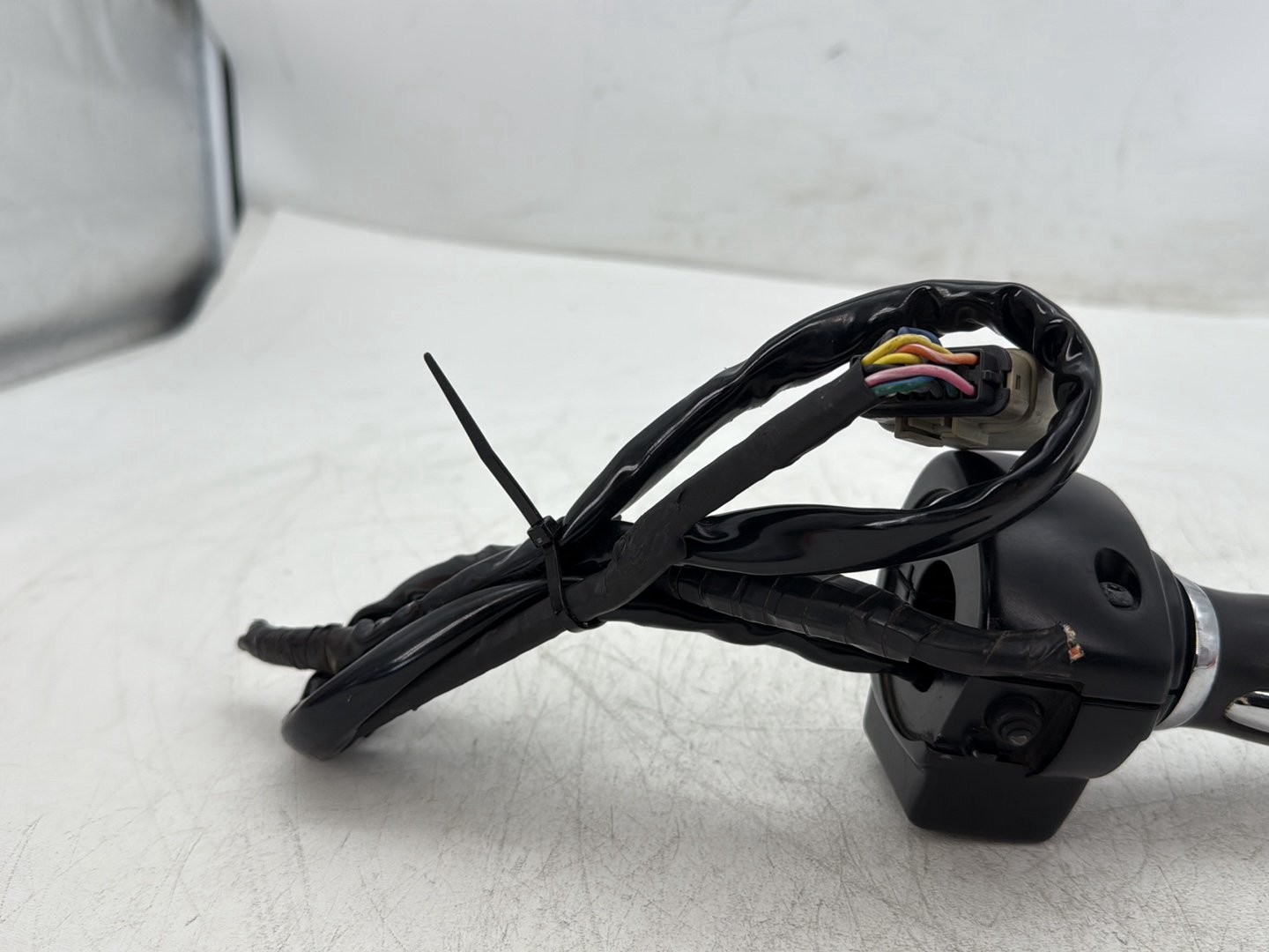 10 Harley Street Glide Touring OEM Left Turn Signal Headlight Switches Controls