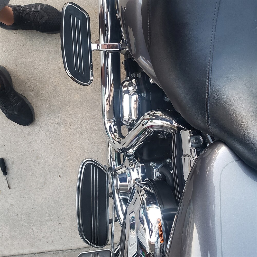 Front Rear 1-1/4″ 32MM Mount Foot Pegs / Footboards For Harley Touring 1993-2023