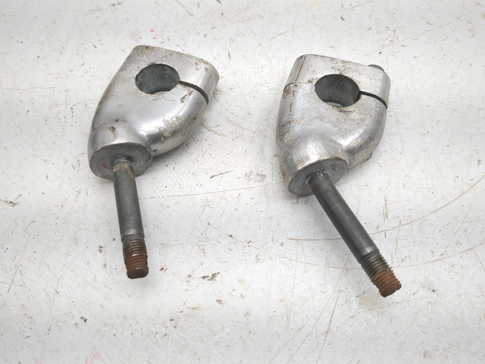 87-00 Yamaha Virago XV535 Front Left Right Handlebar Riser Set