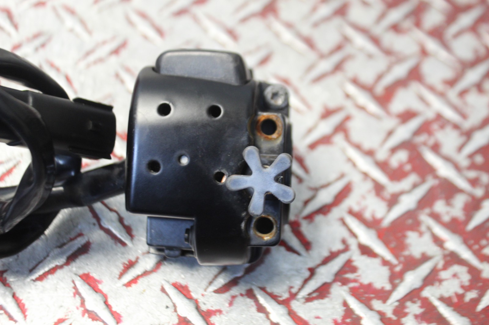 2009 HARLEY VRSCDX NIGHT ROD SPECIAL OEM RIGHT CONTROL SWITCH VR29