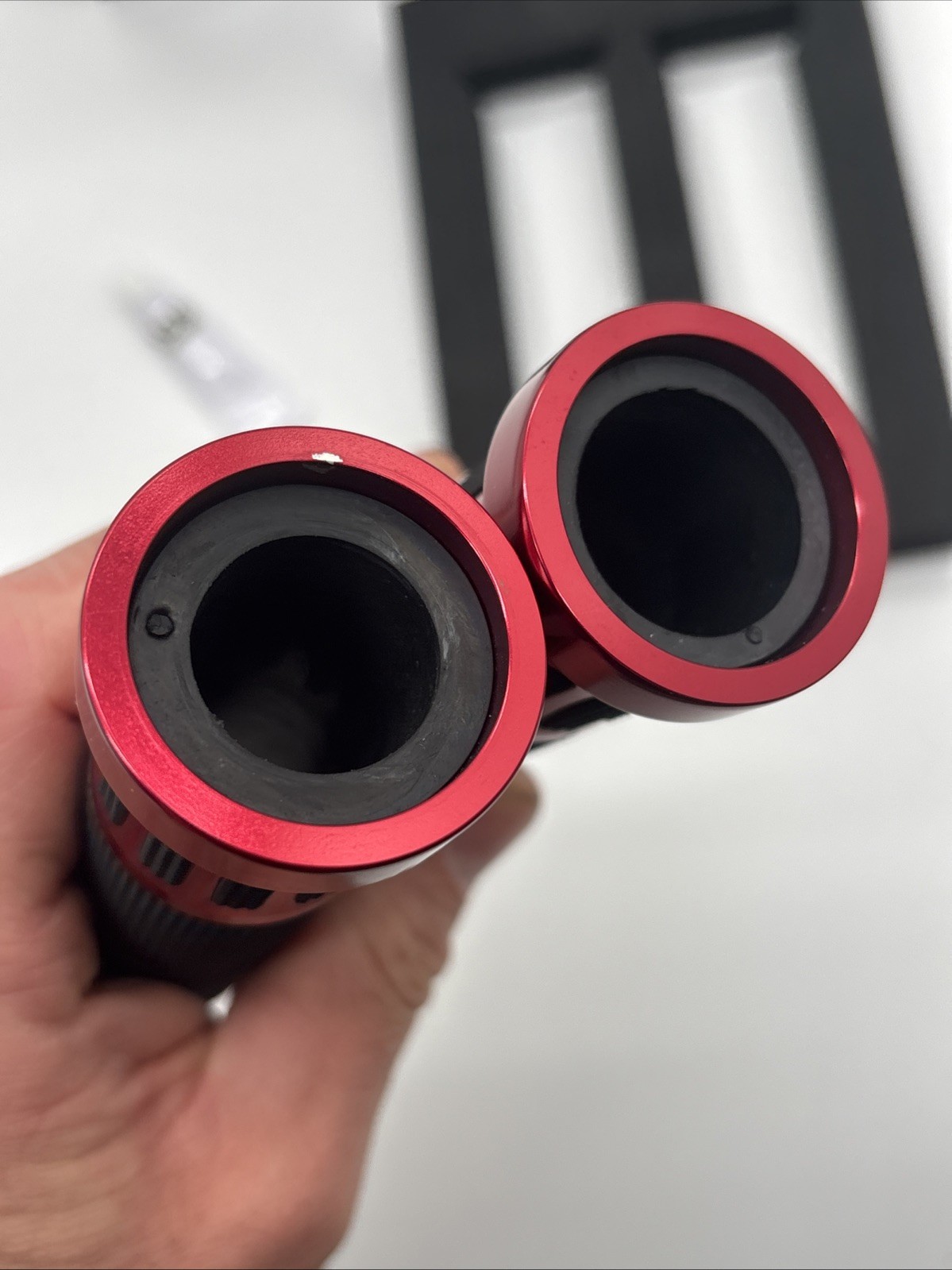 Puig Hi-Tech Parts – Grips Pair Alum 123mm C/Red