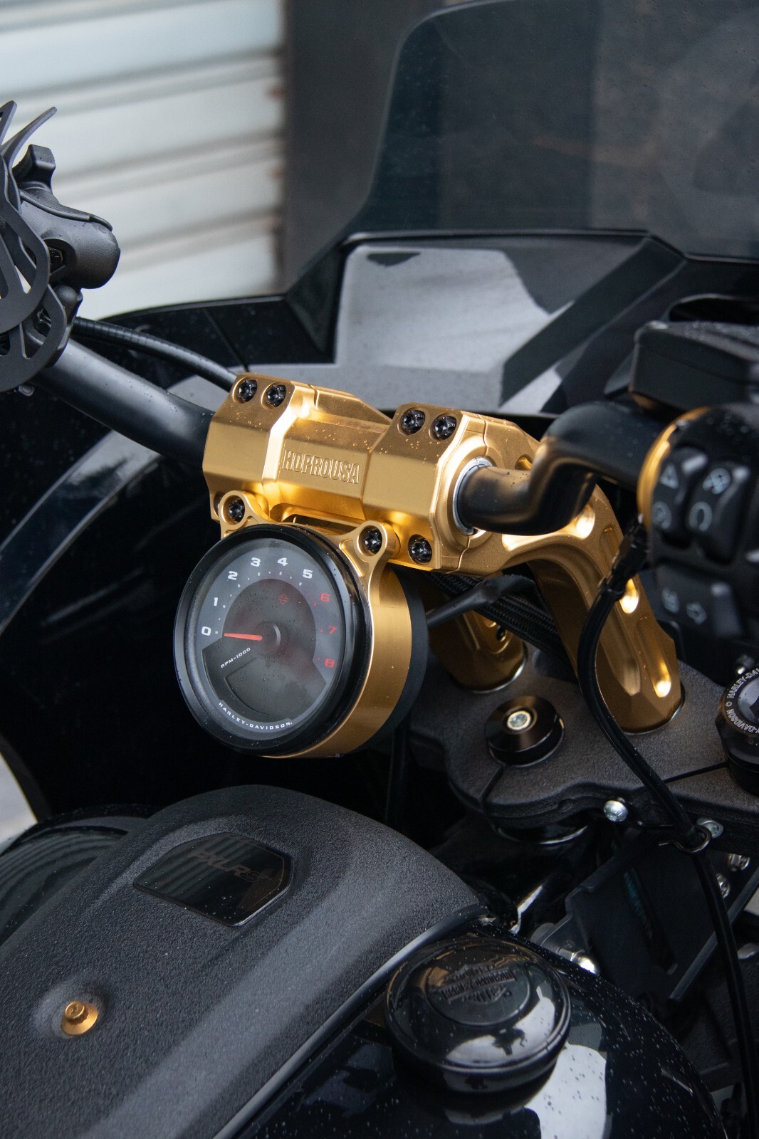Hoprousa 10″ Height 1&1.25 inch Handlebar Riser with Round Digtal Gauge Gold