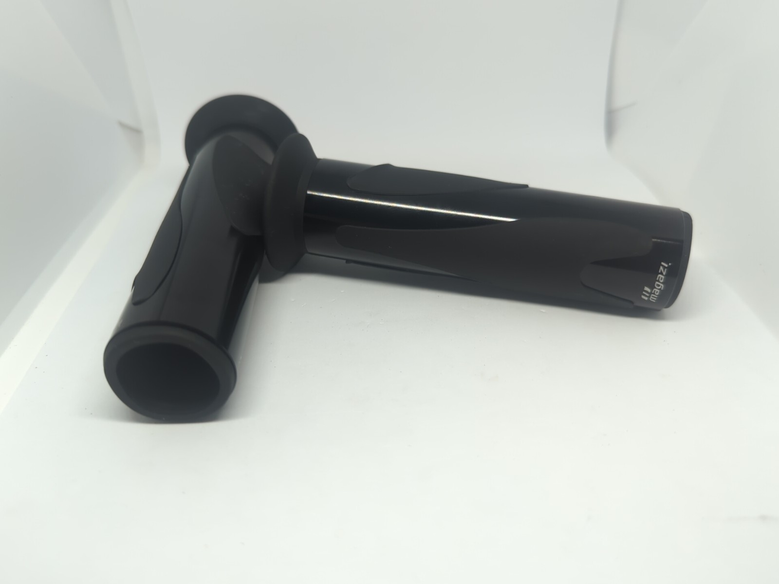 2x Lava Black Handlebar Grip (22mm+25mm) Rubber