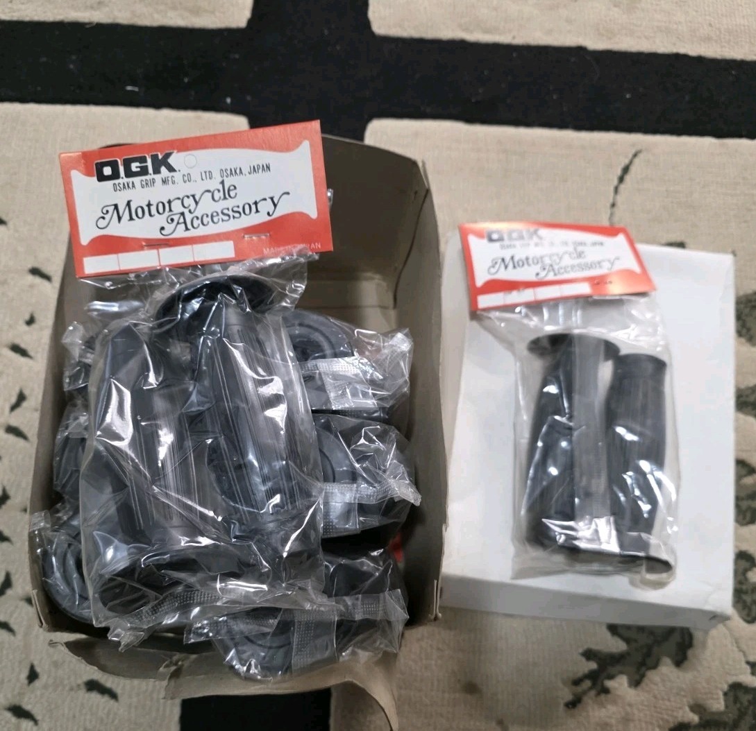 Vintage NOS 1970’s OGK MOTORCYCLE 1″ HANDLEBAR GRIPS TRIUMPH NORTON HONDA CB750