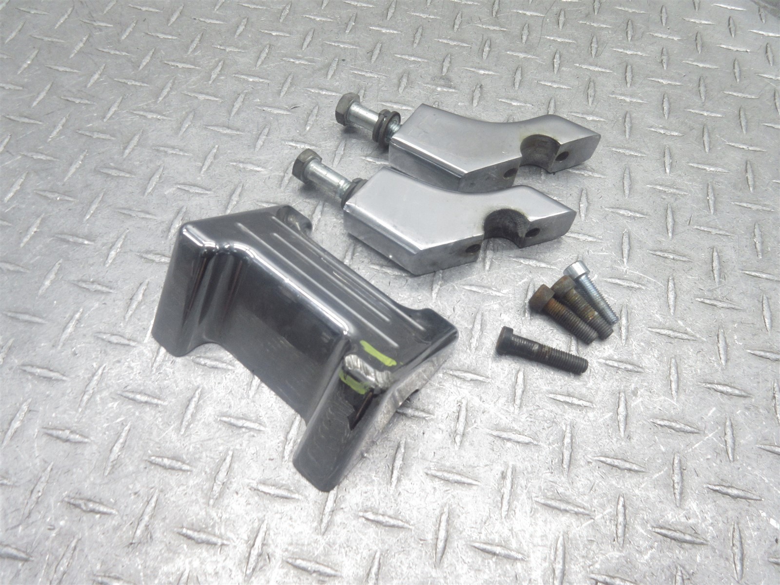 1995 95-99 Honda VT1100C2 Shadow ACE Handlebar Riser Clamp Mount Upper Lower Lot