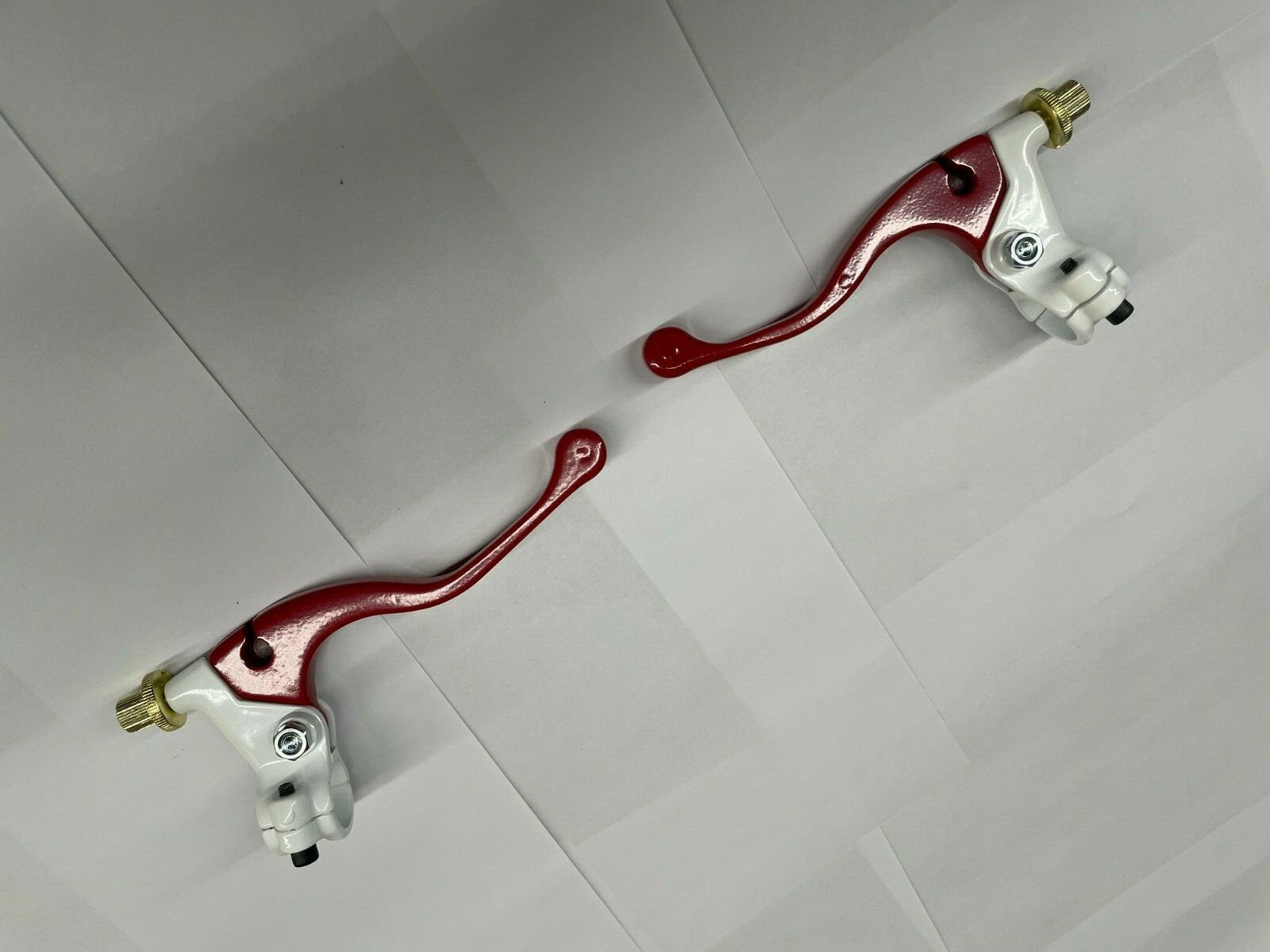 RED + WHITE SHORTY CLUTCH + BRAKE LEVER + PERCH HONDA DRUM BRAKE DIRT BIKES