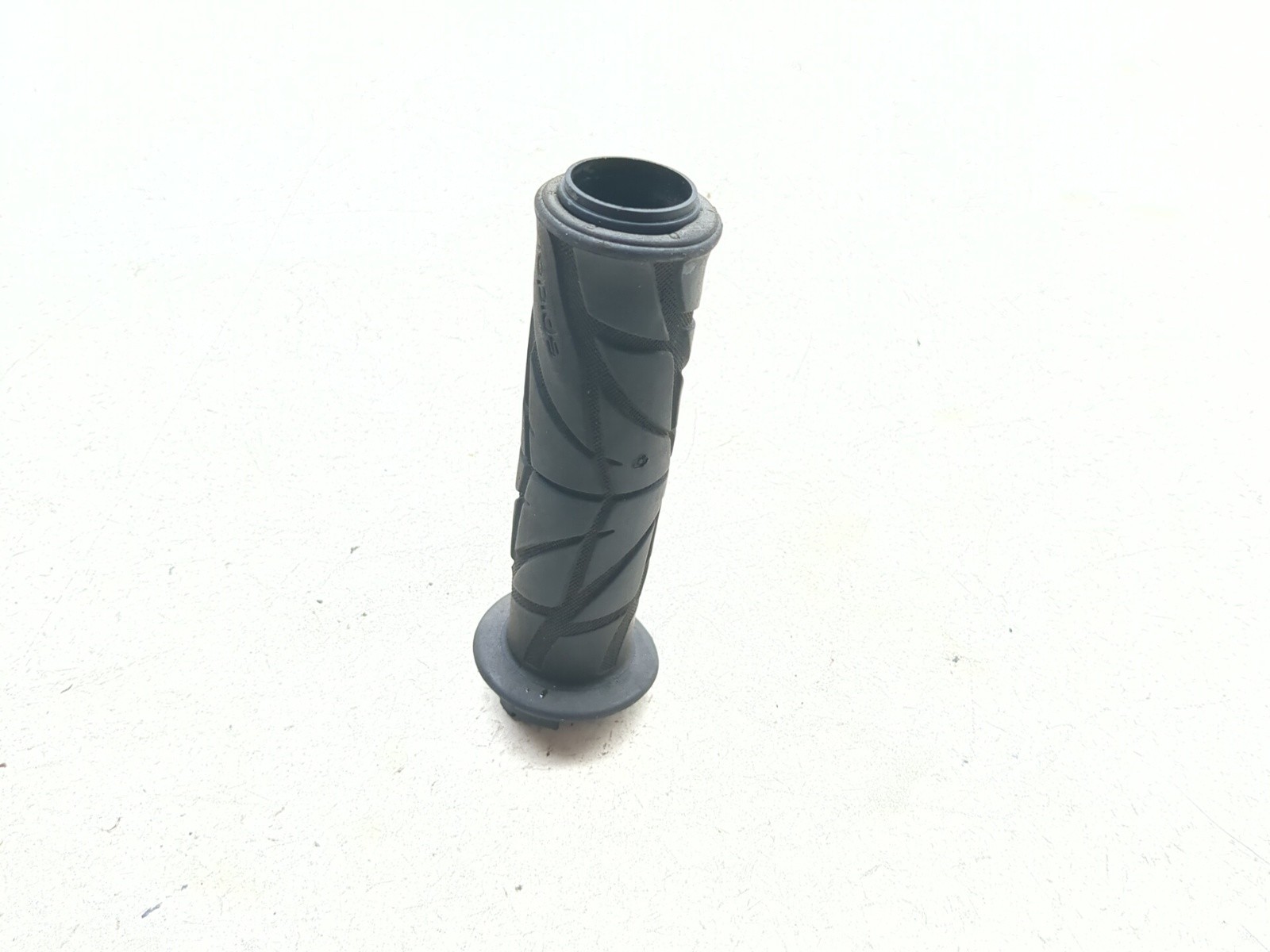 13-15 Ducati Hypermotard 821 Front Left Right Spider Grip Set