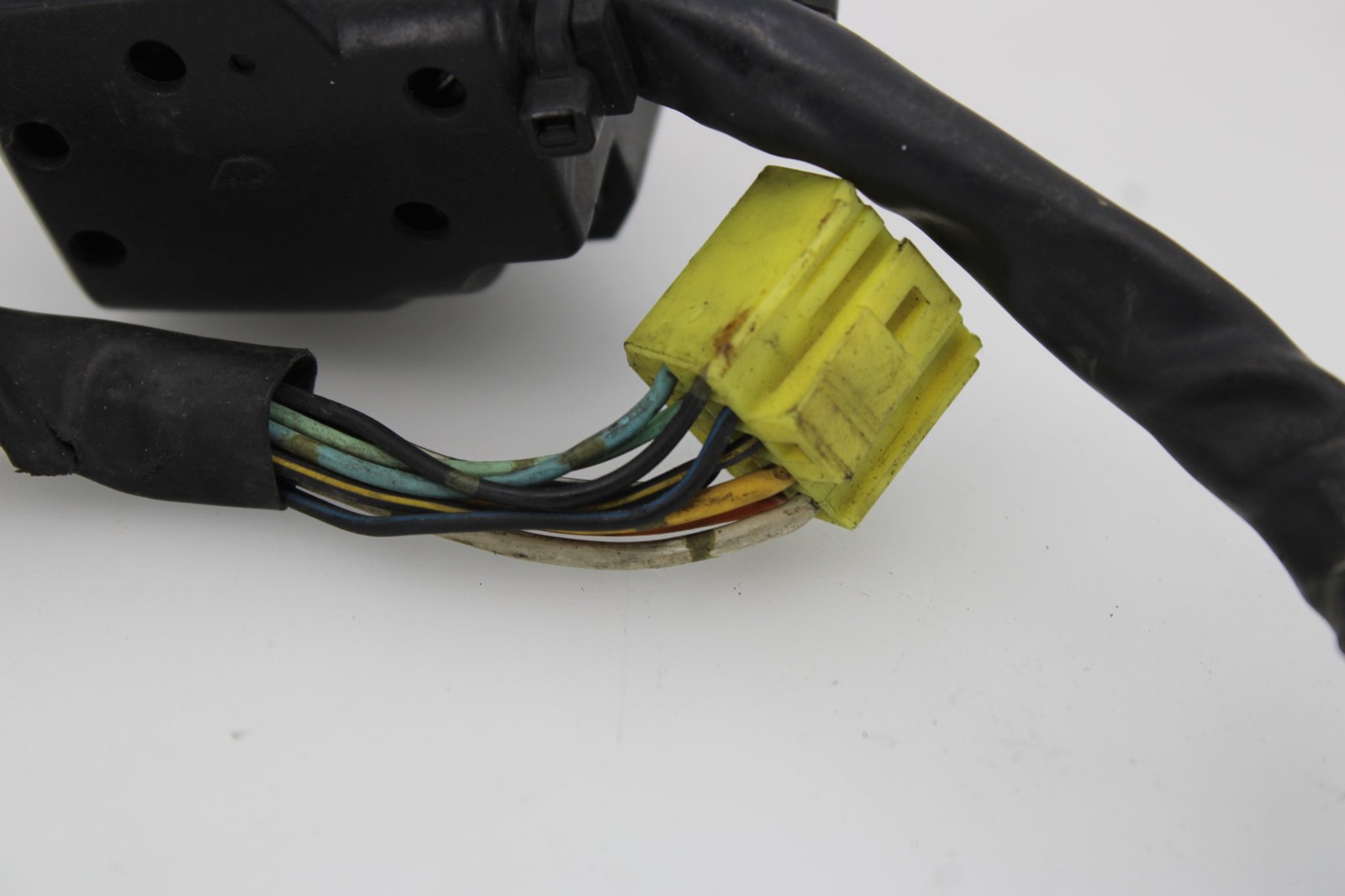 2006 SUZUKI GSXR600 LEFT HANDLEBAR CONTROL SWITCH 37400-01H10
