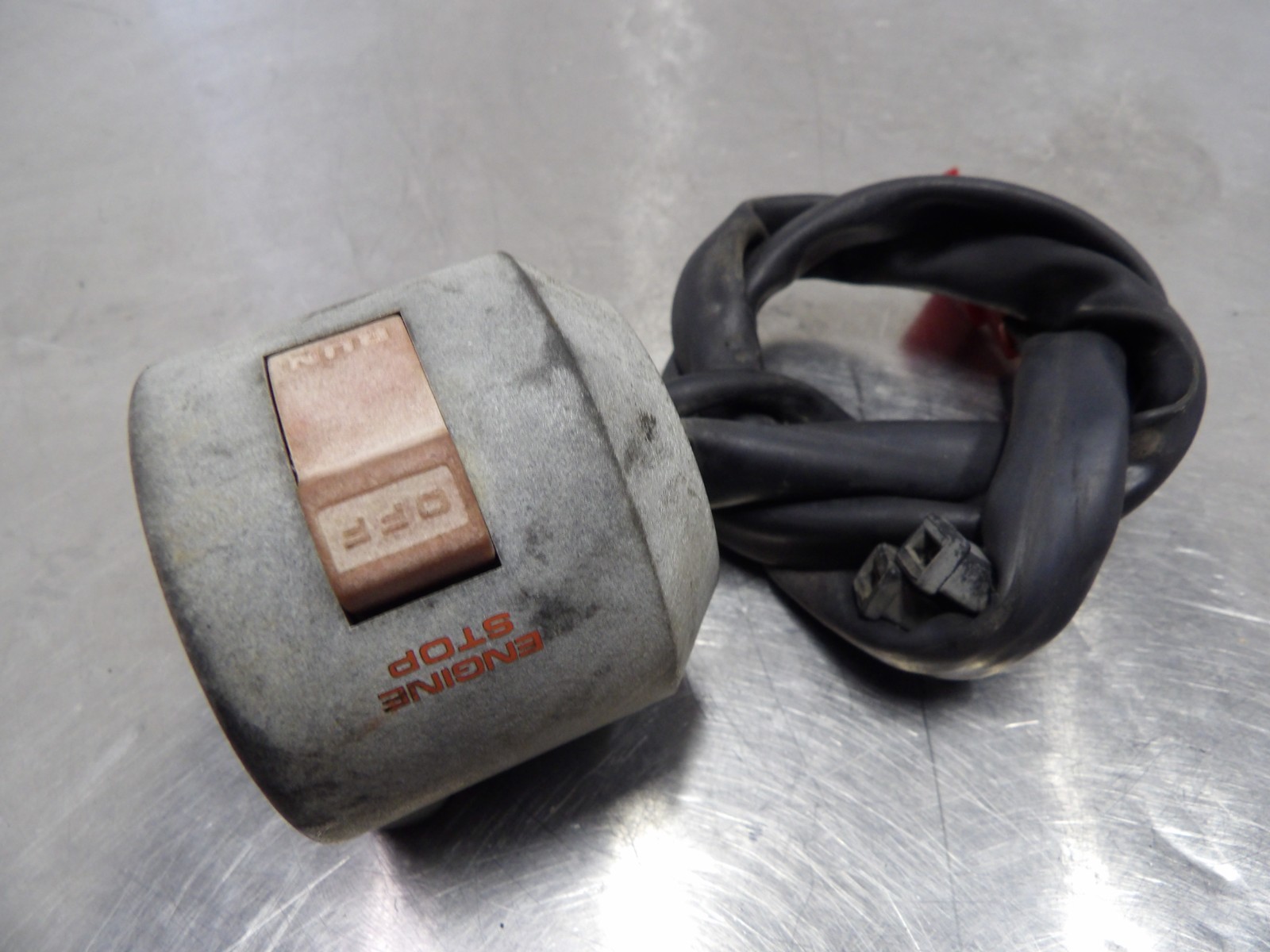 88 Honda Hurricane CBR600F right handlebar control start/kill switch 35130-MF2-P