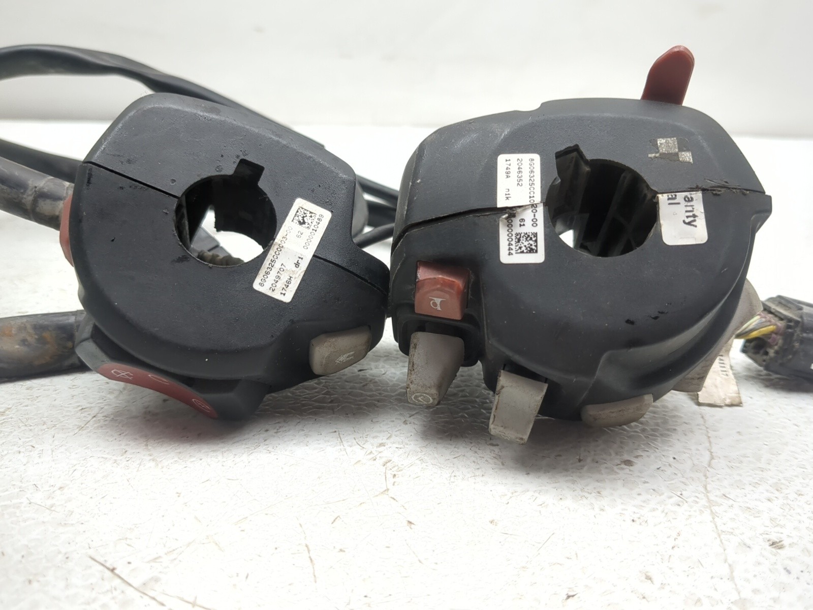 17-19 Triumph Tiger 800 XCX Front Left & Right Handlebar Switch Set