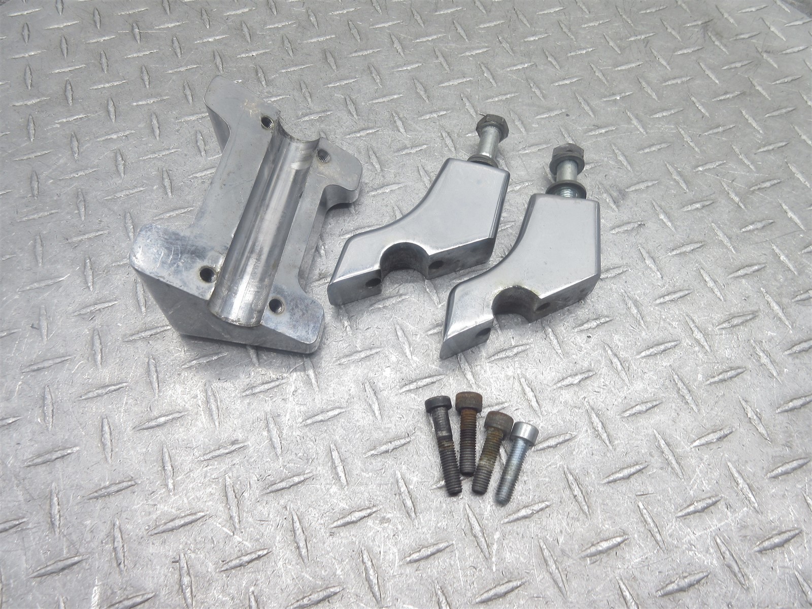 1995 95-99 Honda VT1100C2 Shadow ACE Handlebar Riser Clamp Mount Upper Lower Lot