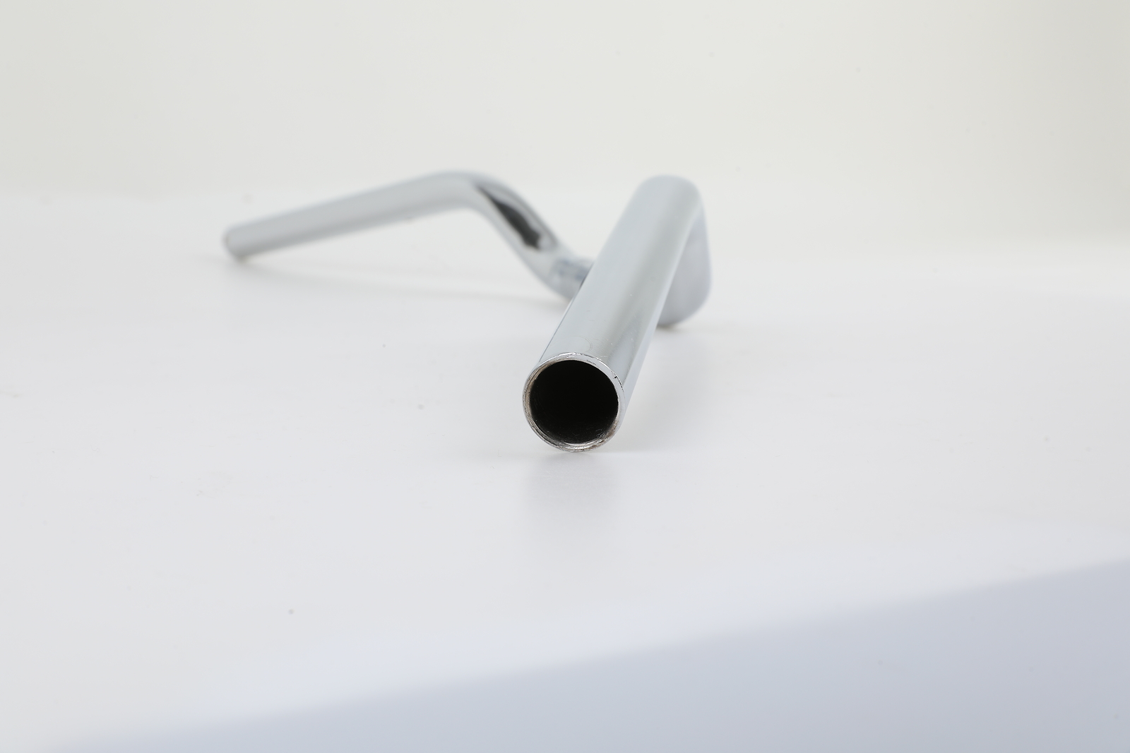 7/8″ 22mm Motorcycle Drag Bar Handlebar For Cruiser Chopper Cafe Racer