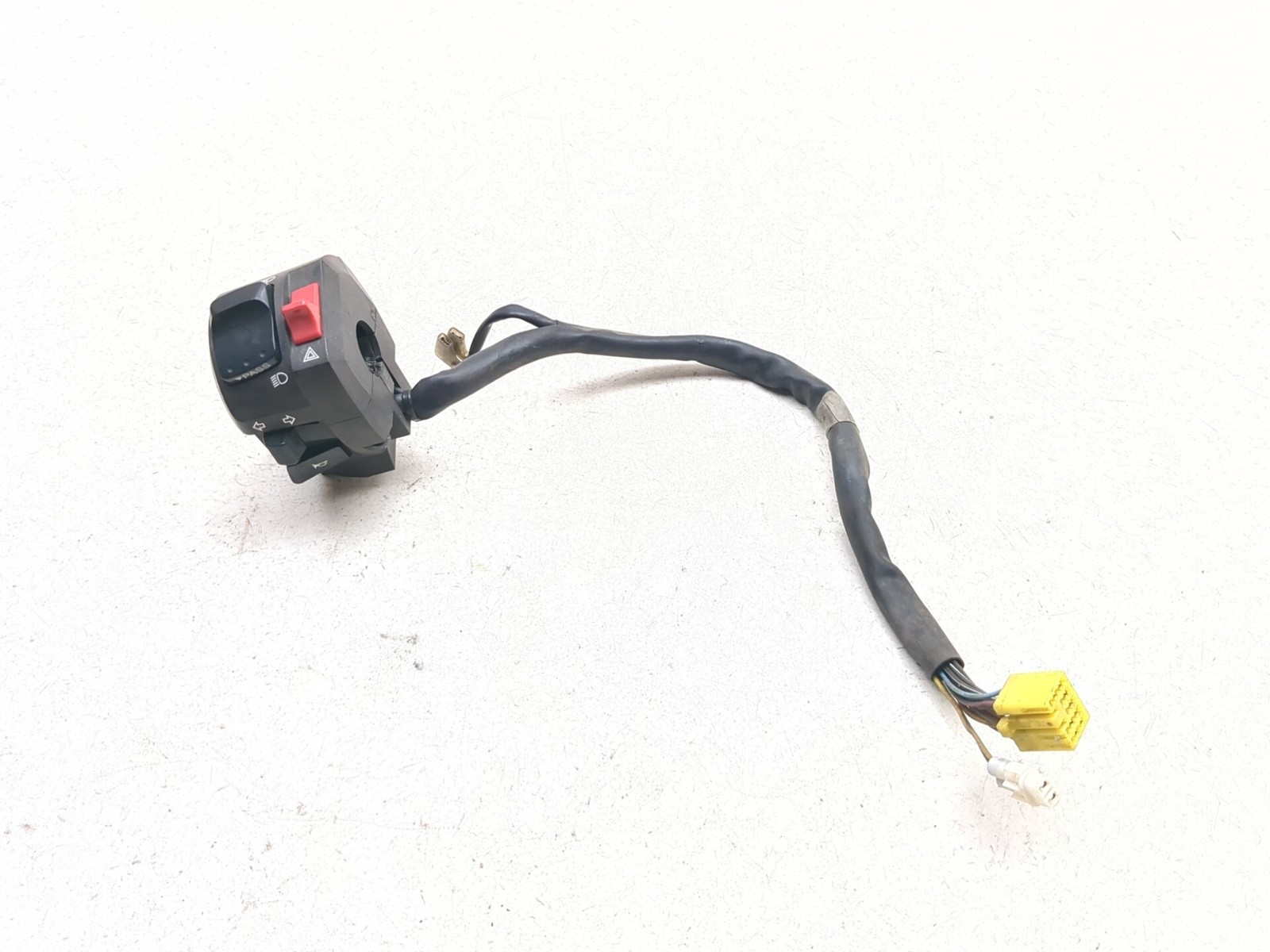 09-16 Suzuki GSXR 1000 Front Left Handlebar Switch Assembly 37400-47H10