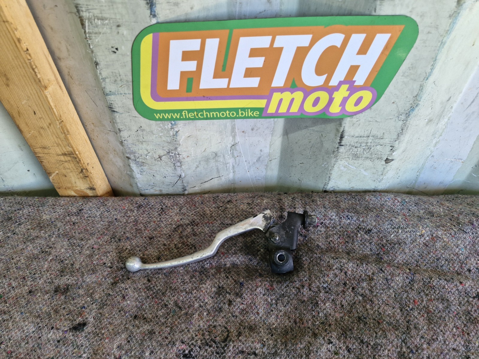04-11 SUZUKI DL650 V-STROM GEN 1 CLUTCH LEVER WITH PERCH