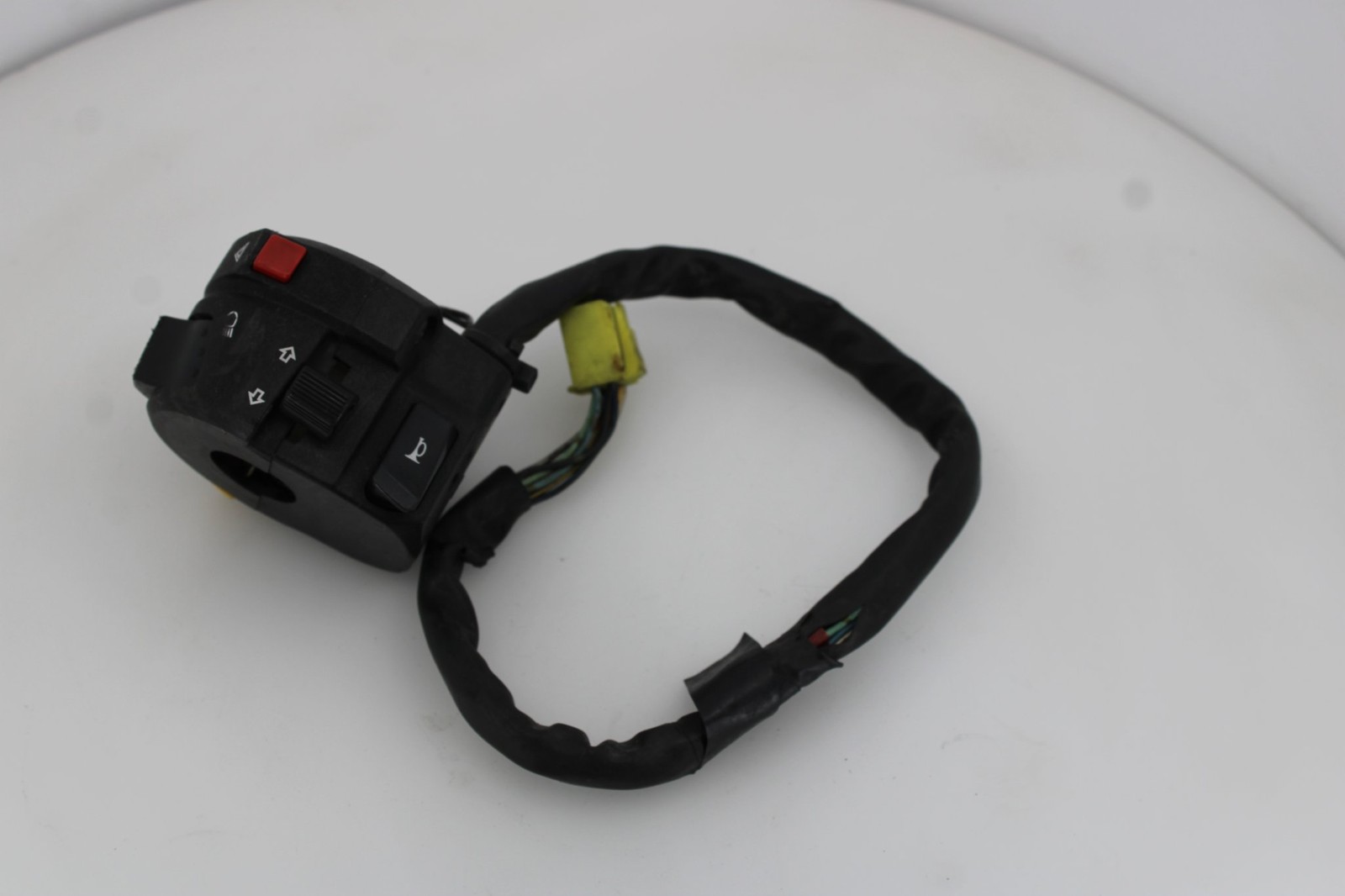 2006 SUZUKI GSXR600 LEFT HANDLEBAR CONTROL SWITCH 37400-01H10