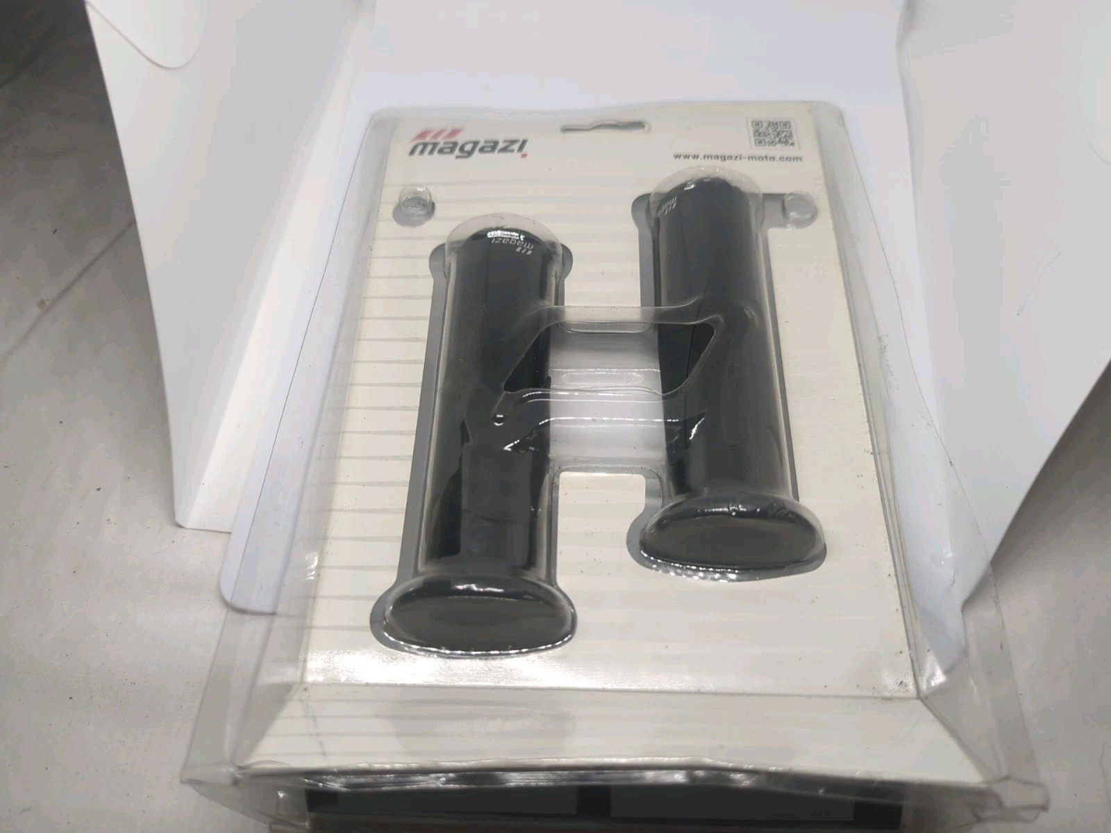 2x Lava Black Handlebar Grip (22mm+25mm) Rubber
