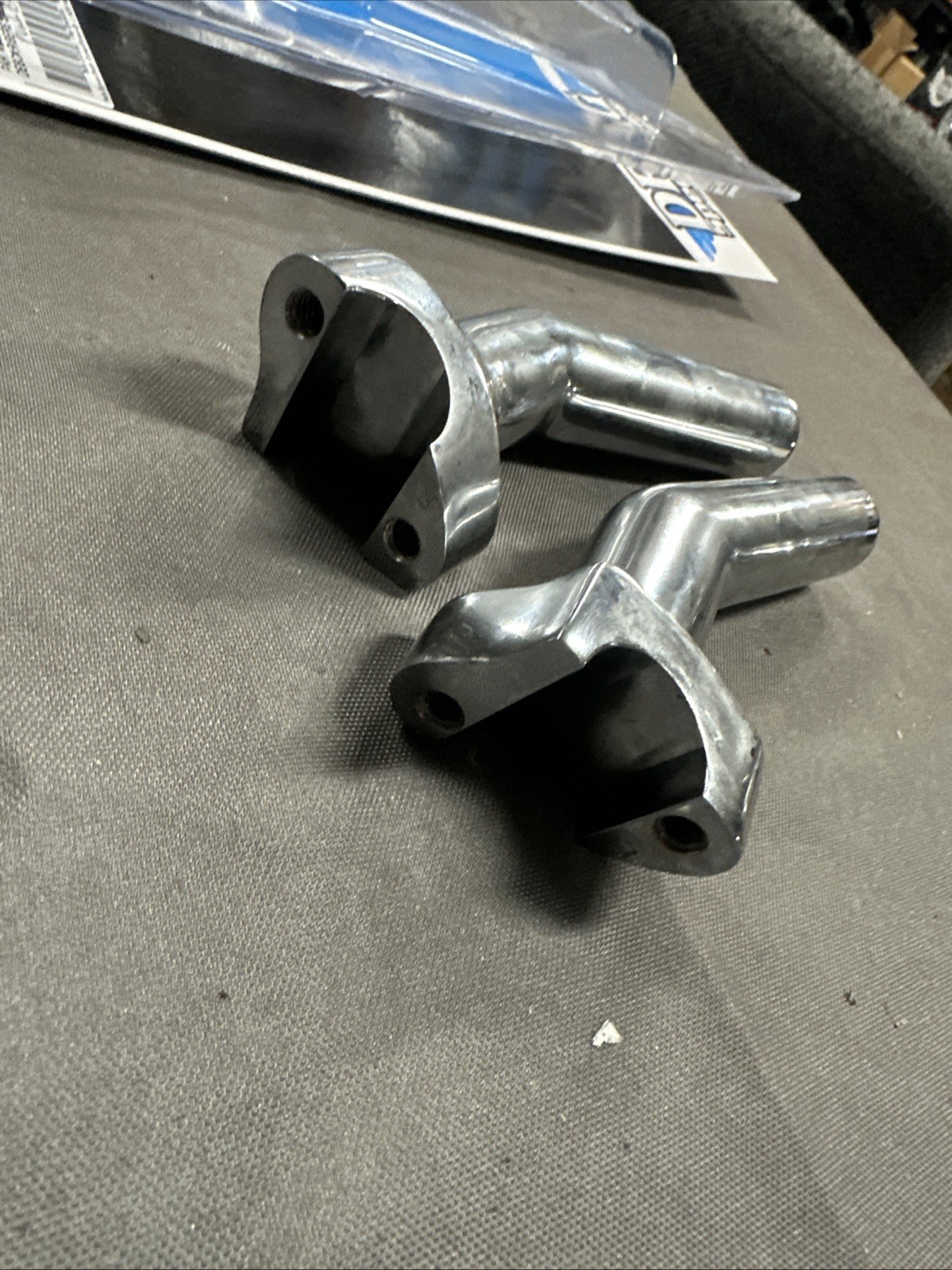 Drag Specialties – 0602-0410 – Forged Aluminum Pullback Risers 5.5 inch Chrome