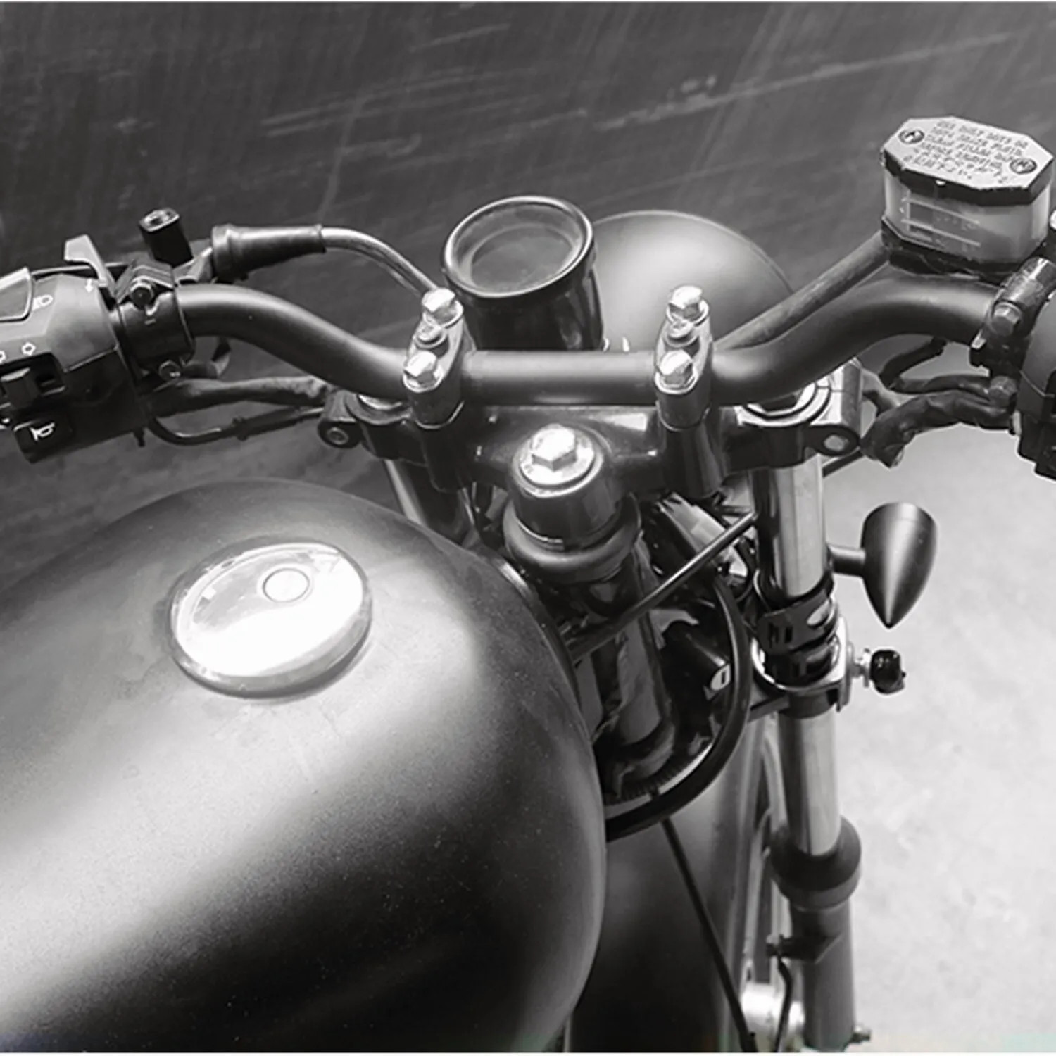 7/8″ 22mm Motorcycle Handlebar Handle Bars For Harley Davidson Street XG 750,500