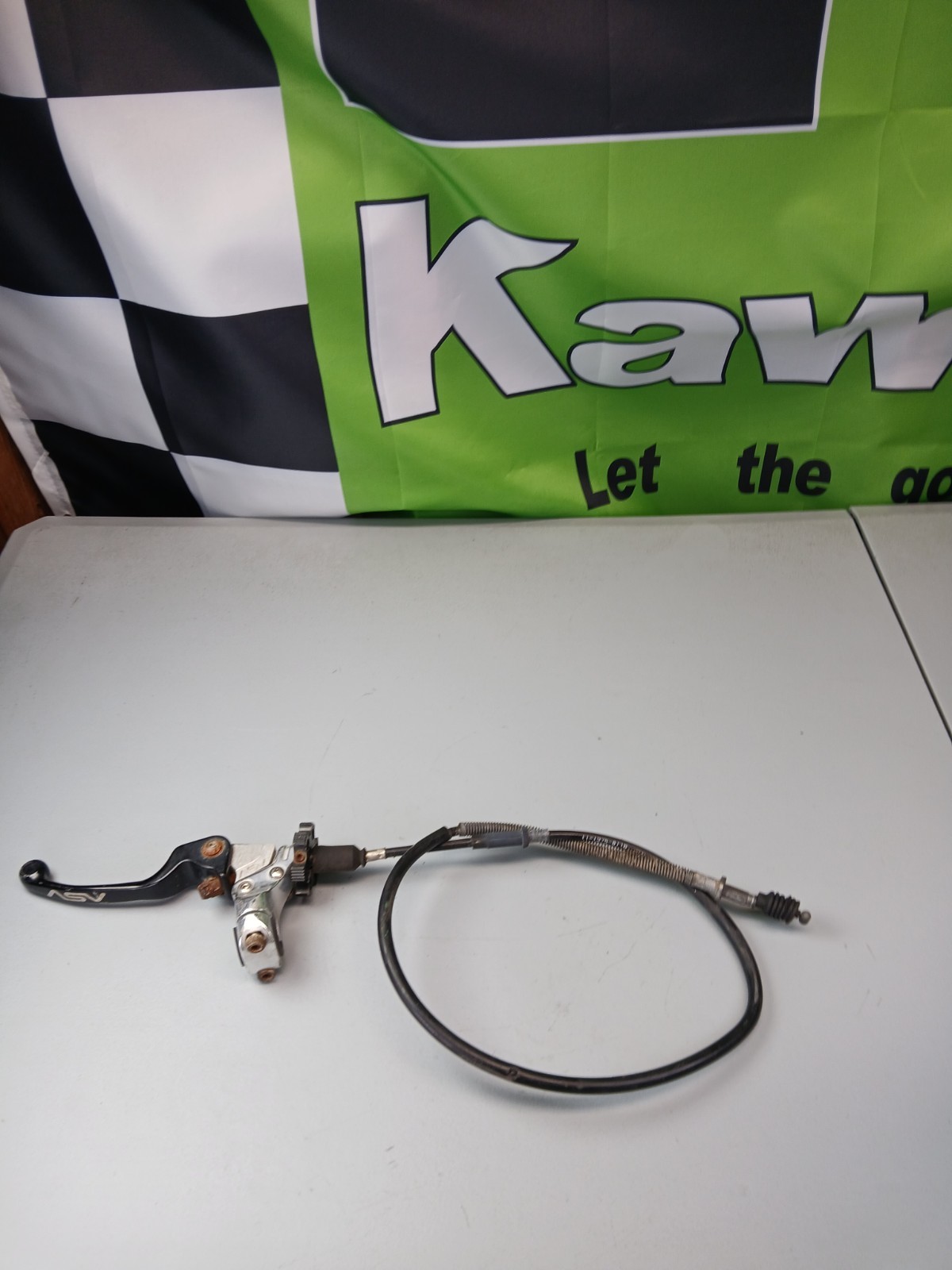 1994 KAWASAKI KX80 CLUTCH PERCH MOUNT WITH LEVER AND CABLE