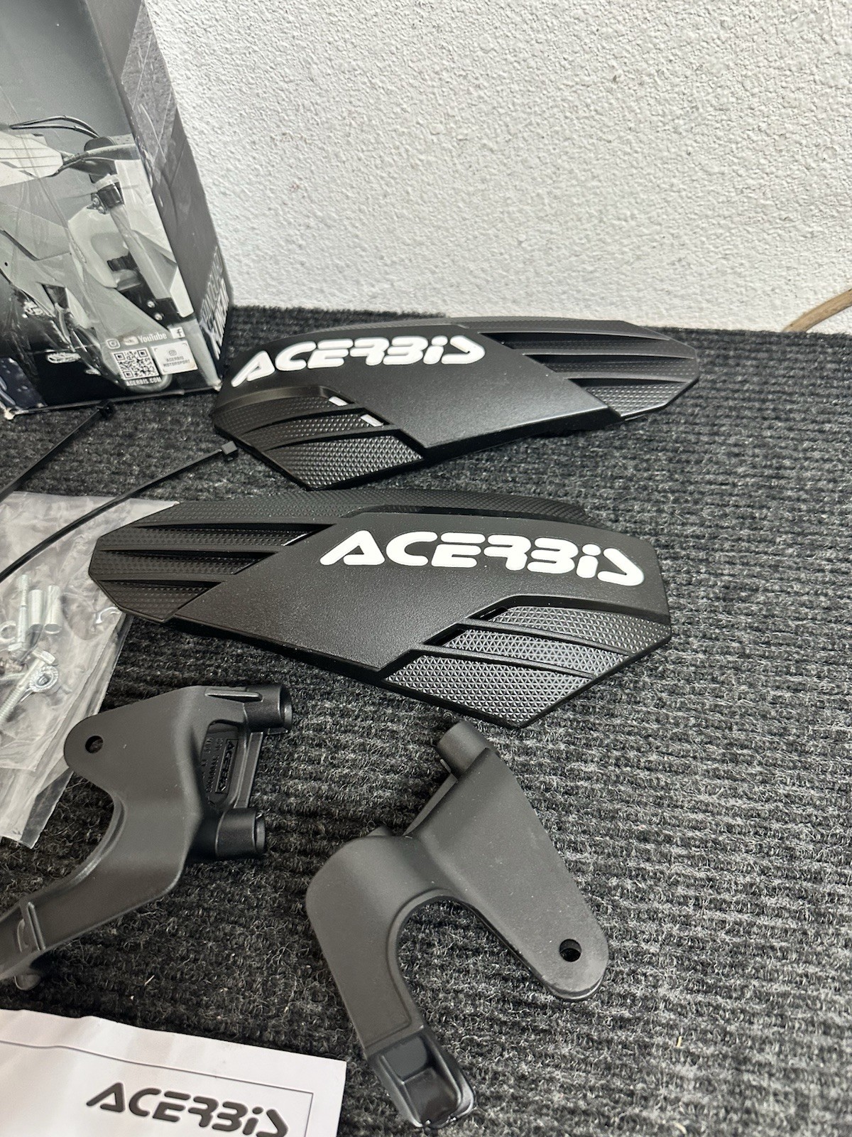 Acerbis K-Linear YKS Handguard Set 2981391007 Black White
