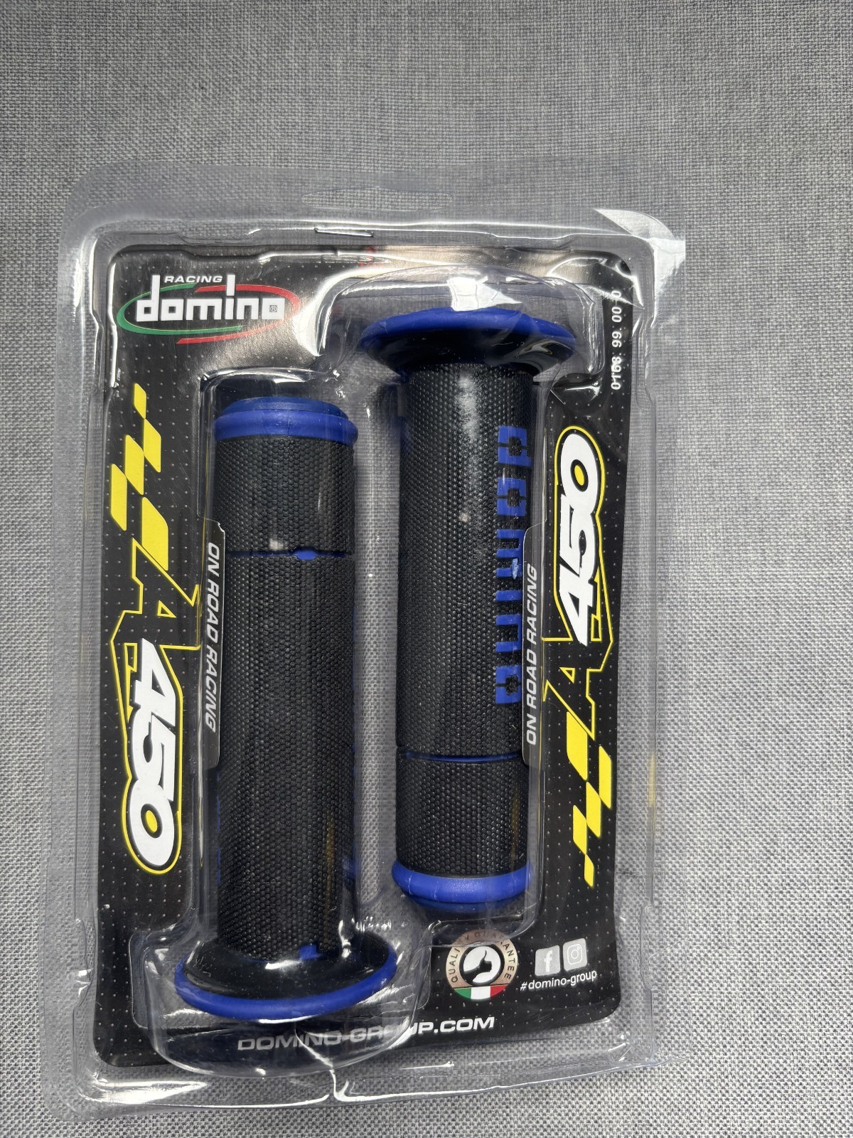 Domino A450 Road Racing Grip, Black/Blue