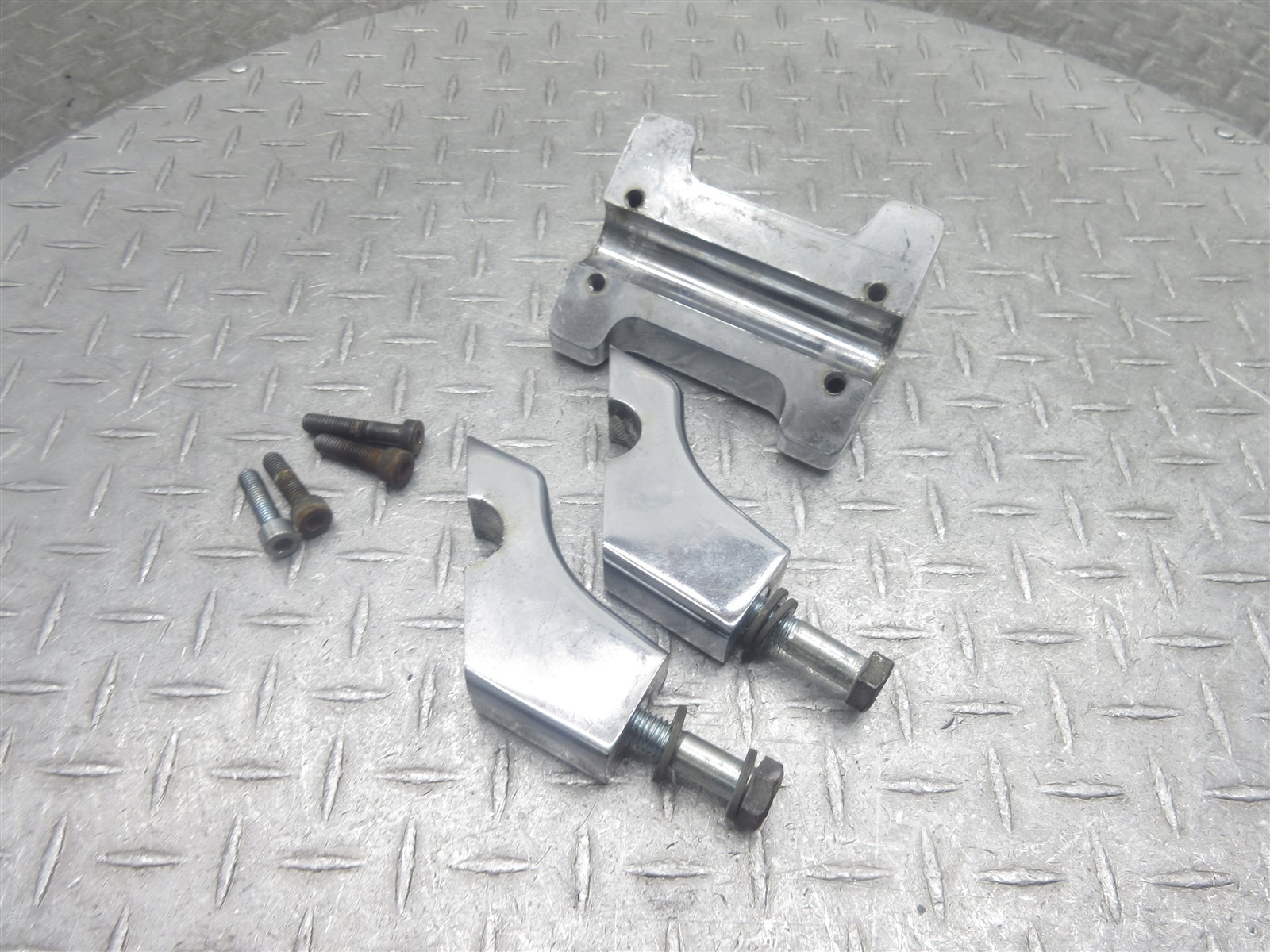 1995 95-99 Honda VT1100C2 Shadow ACE Handlebar Riser Clamp Mount Upper Lower Lot