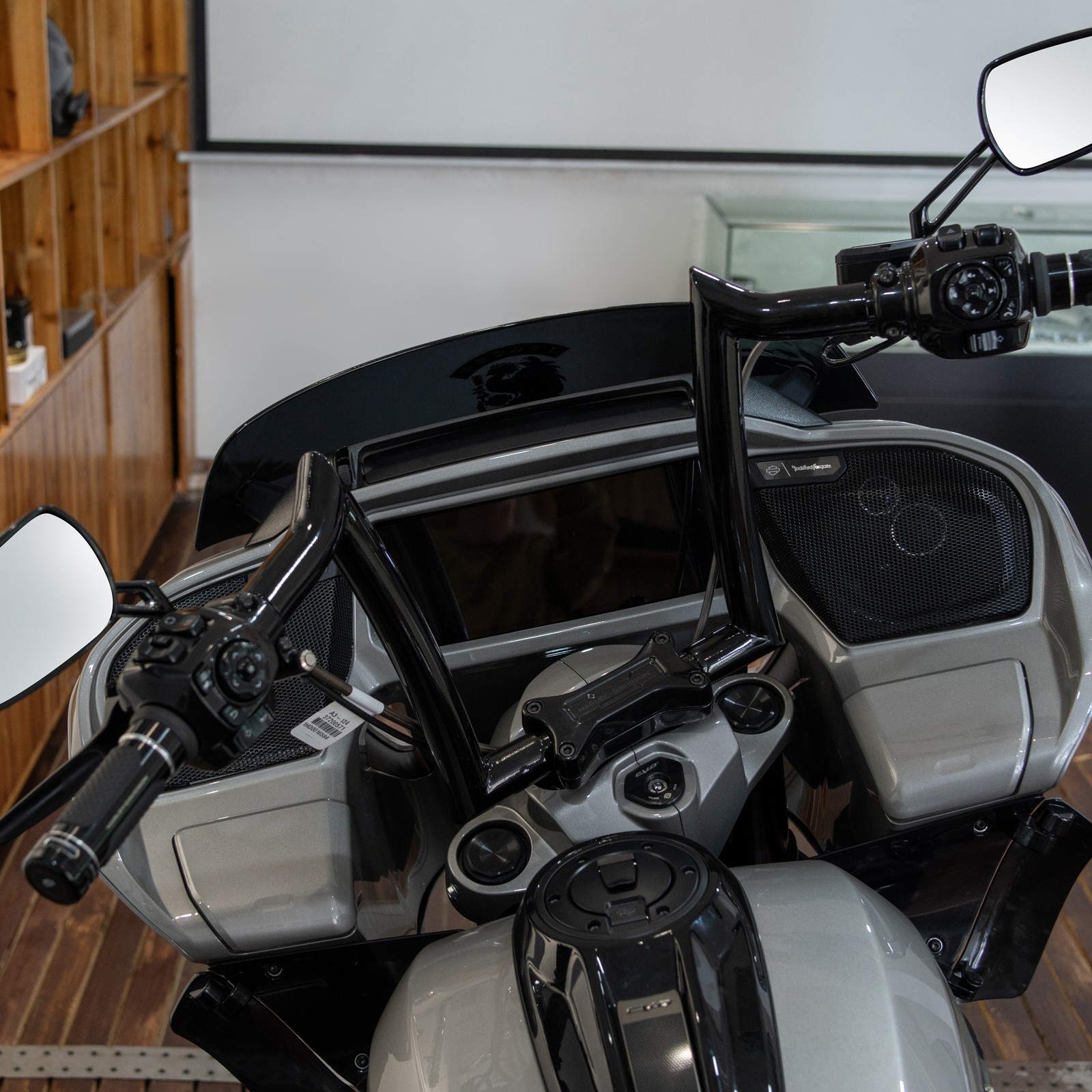 12inch Handlebar fit Harley Davids CVO Road Glide 2024+，Road Glide2025+ Black