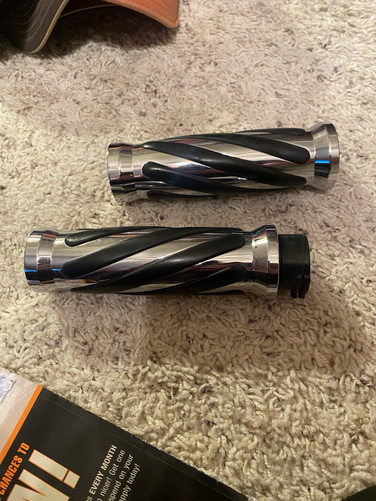 Pro-One Chrome w/ Twisted Rubber Hand Grips for Harley Cable Throttle 84-17