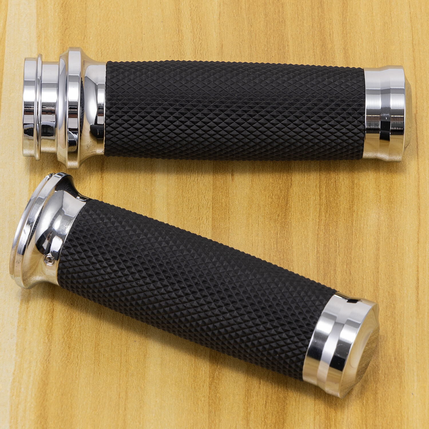 1″ Handlebar Electronic Throttle Hand Grips For Harley Touring Street Road Glide