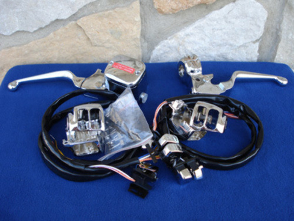 HANDLEBAR CONTROL KIT WITH CHROME SWITCHES FOR YOUR HARLEY 1996-2006