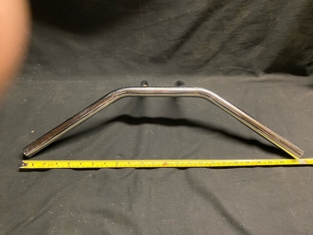 USED 1 INCH DRAG BARS WITH 5 ” PULLBACK RISERS