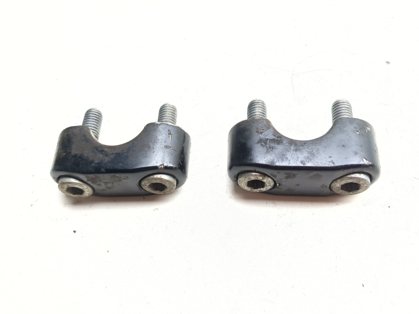 08-12 Moto Guzzi V7 Classic 750 Front Left & Right Upper Handlebar Riser Clamps