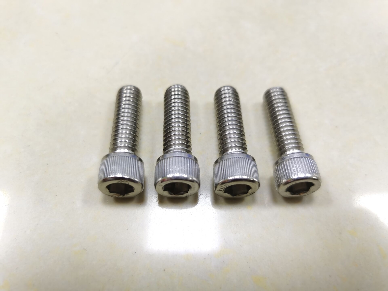 4″ Black Handlebar Risers Top Clamp For Harley 1″ Bar Sportster 1200 883 Softail