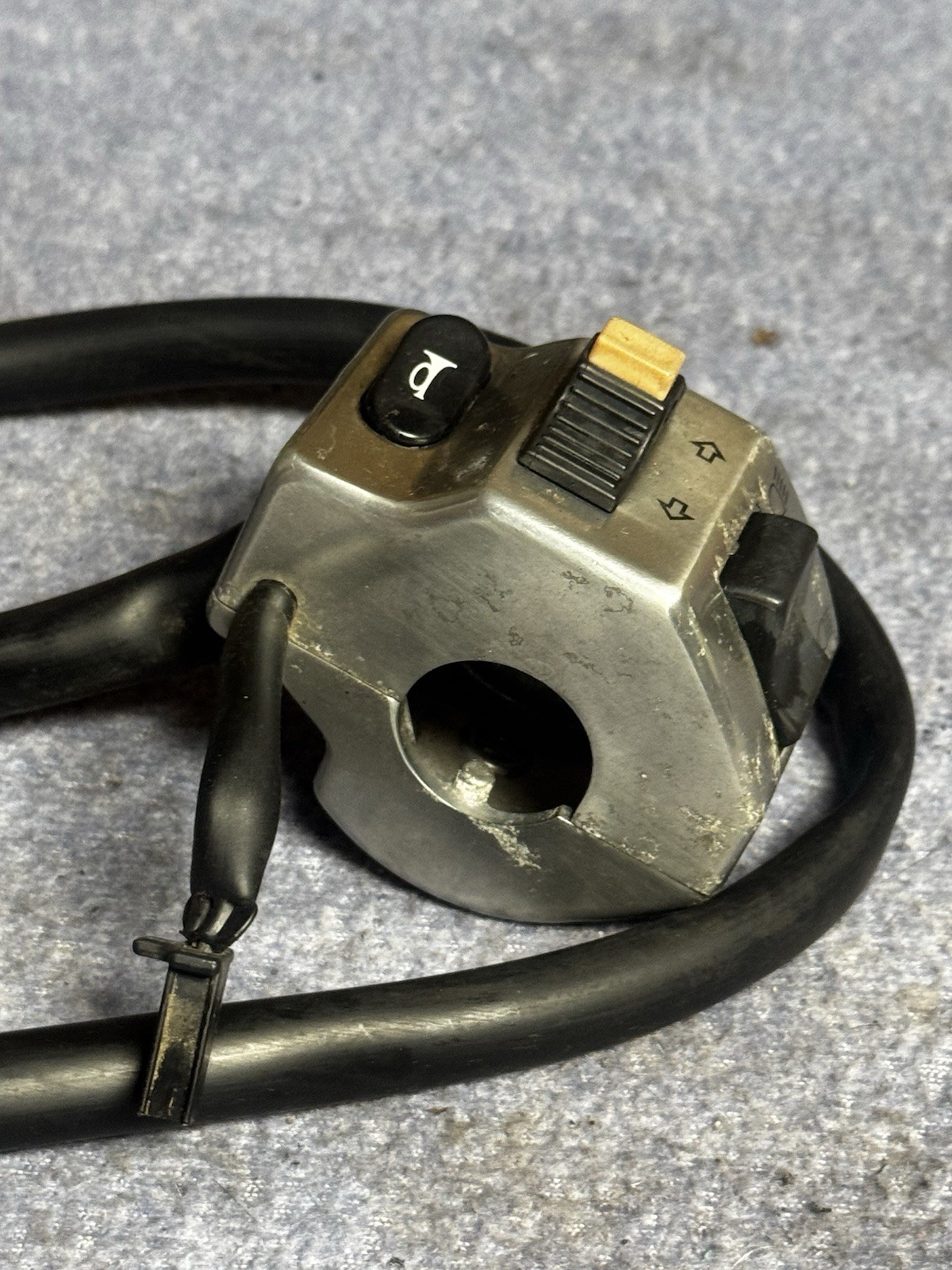2009 96-09 Kawasaki Vulcan 500 EN500C Front Left Handlebar Switch