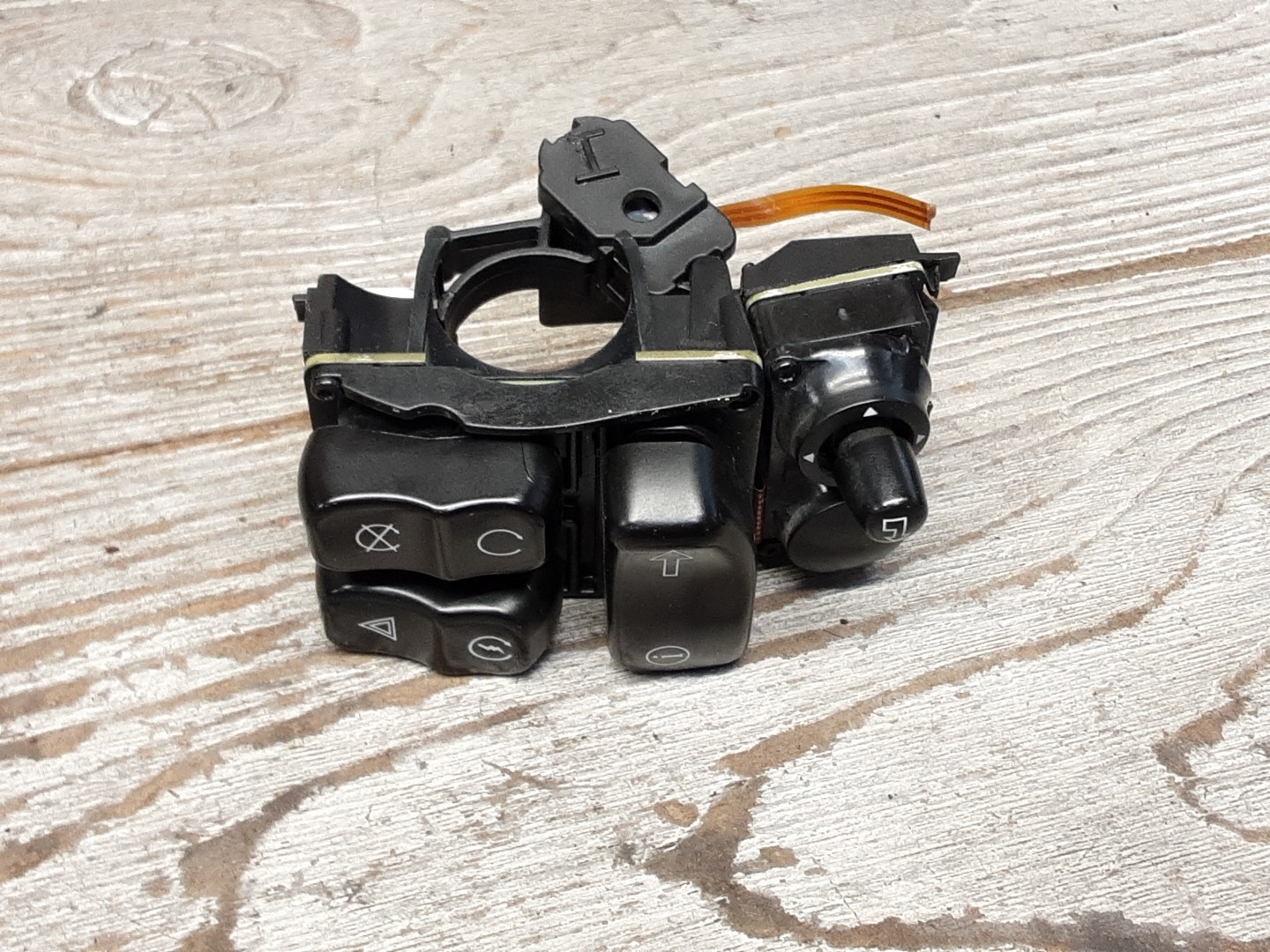⚜️ HARLEY RIGHT HAND CONTROL SWITCH PACK ‼️FOR PARTS ONLY‼️ BUTTONS 18 FLTRXS ⚜️