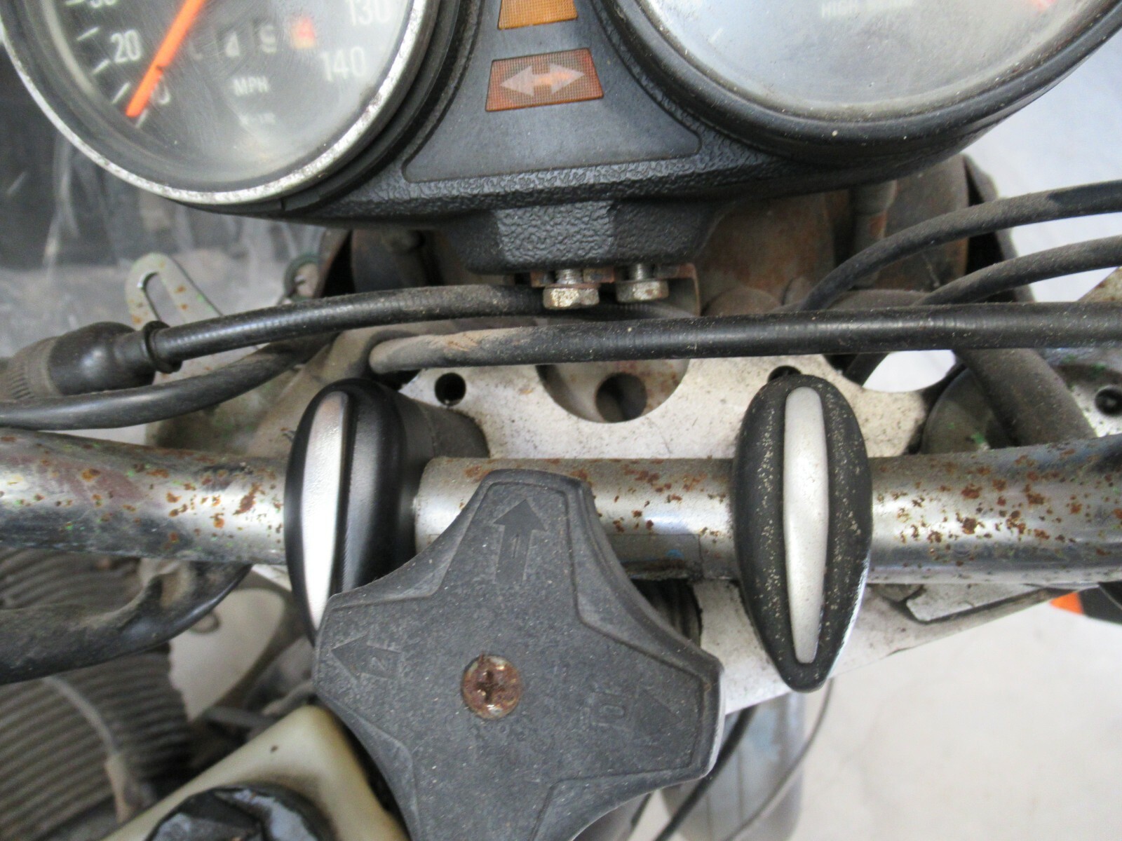 BMW Airhead R90S Handlebar Clamps Risers r75/5 r75/6 r100rs r100rt r90/6