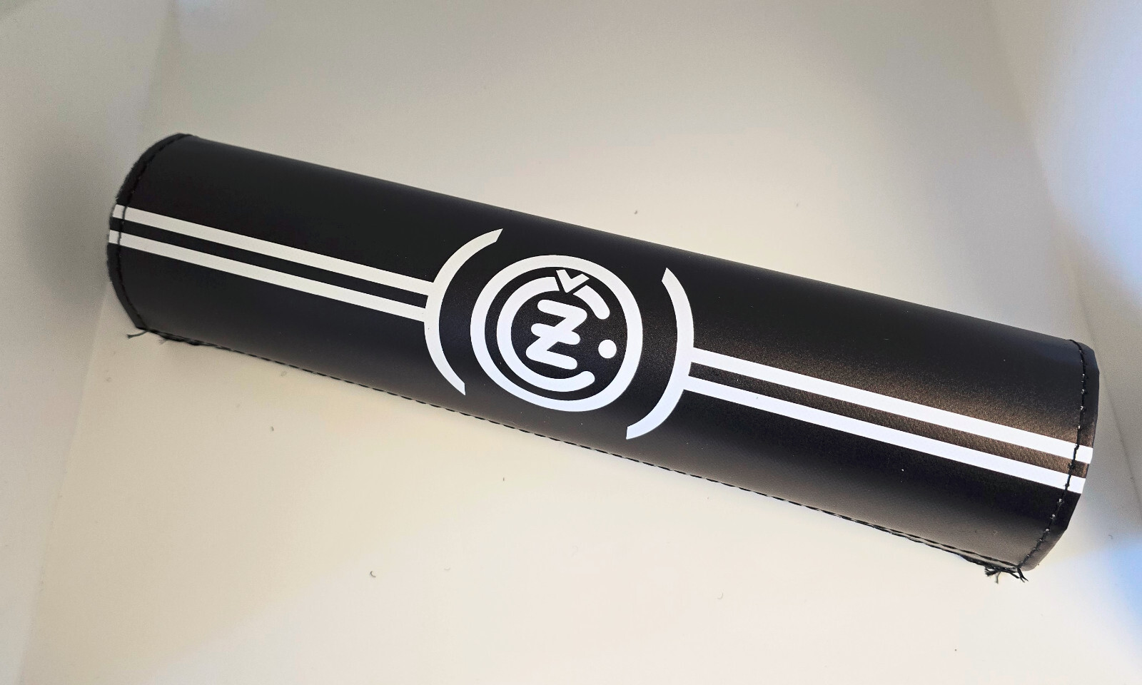 CZ Vintage Style Black Cross Bar Pad 10″ Matte Finish