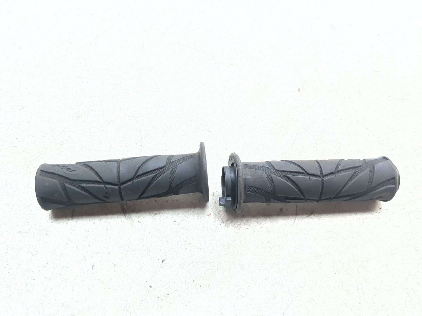 13-15 Ducati Hypermotard 821 Front Left Right Spider Grip Set