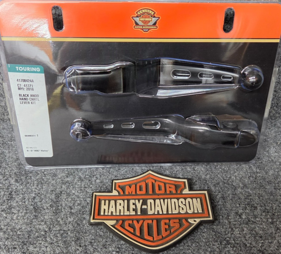 OEM HARLEY-DAVIDSON ’17+ TOURING BLACK ANODIZED HAND CONTROL LEVER KIT 41700424A