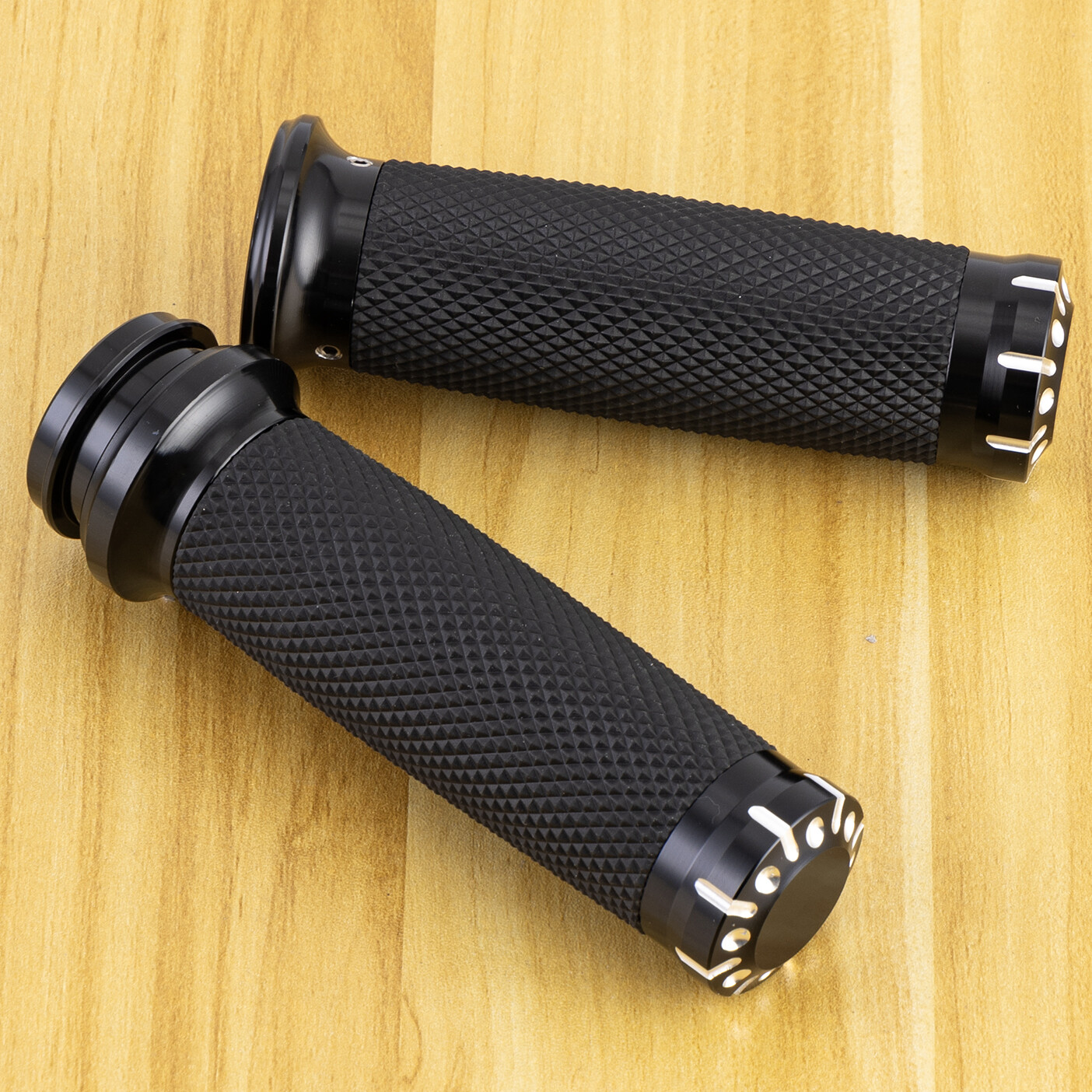 For Harley Road King Street Glide 1″ Electronic Throttle Hand Grips Handlebar