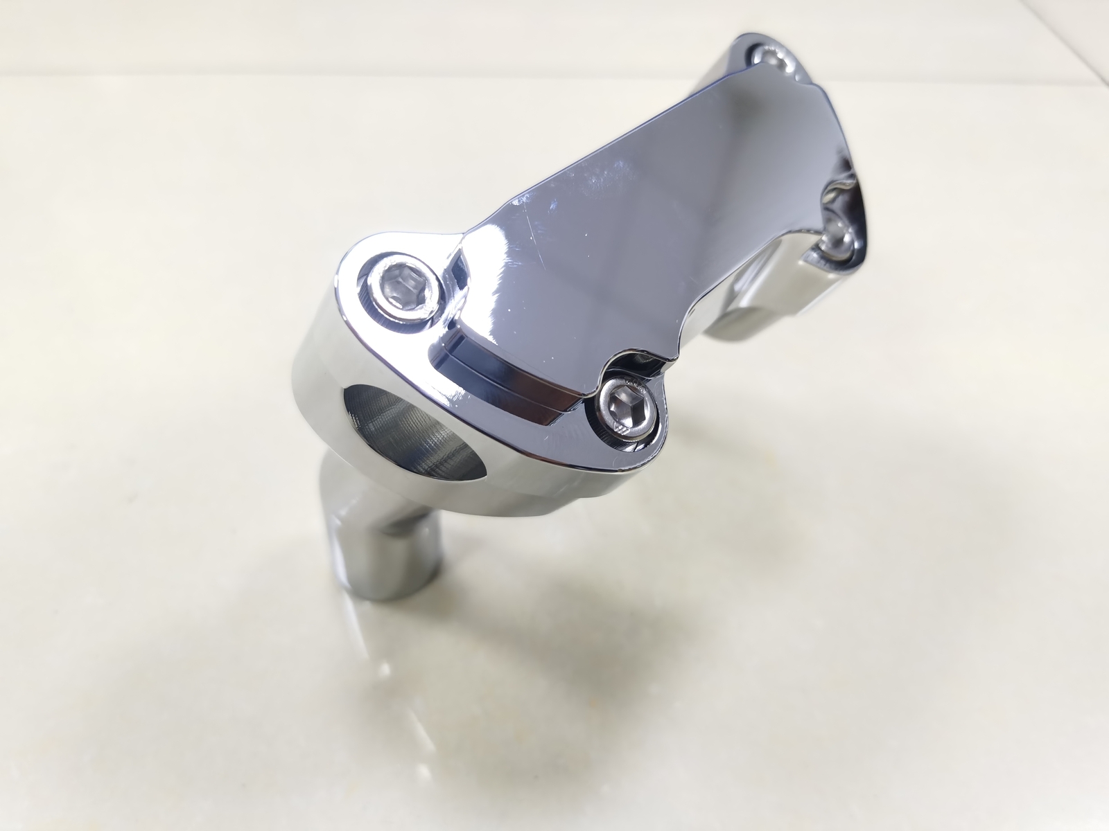 Chrome 3.5″ Handlebar Riser Clamp For Harley Heritage Softail Road Glide FLTR